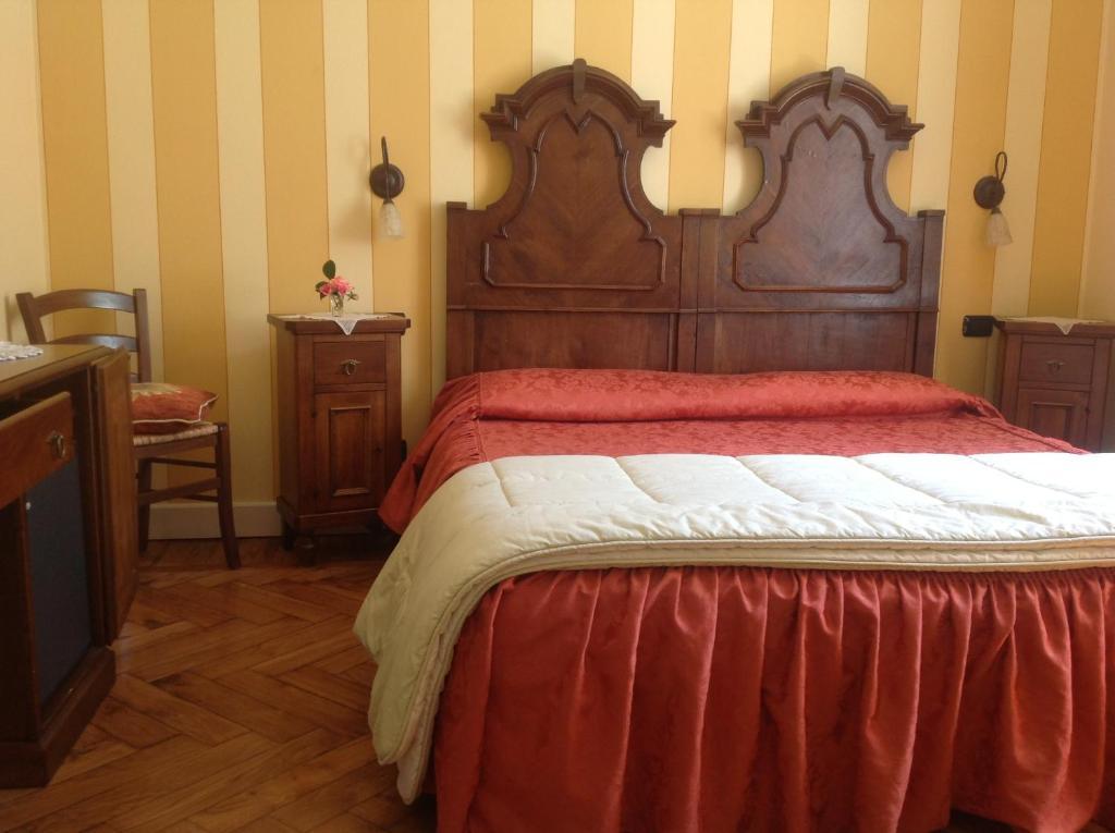 קנוביו B&B Villa Dei Pini מראה חיצוני תמונה
