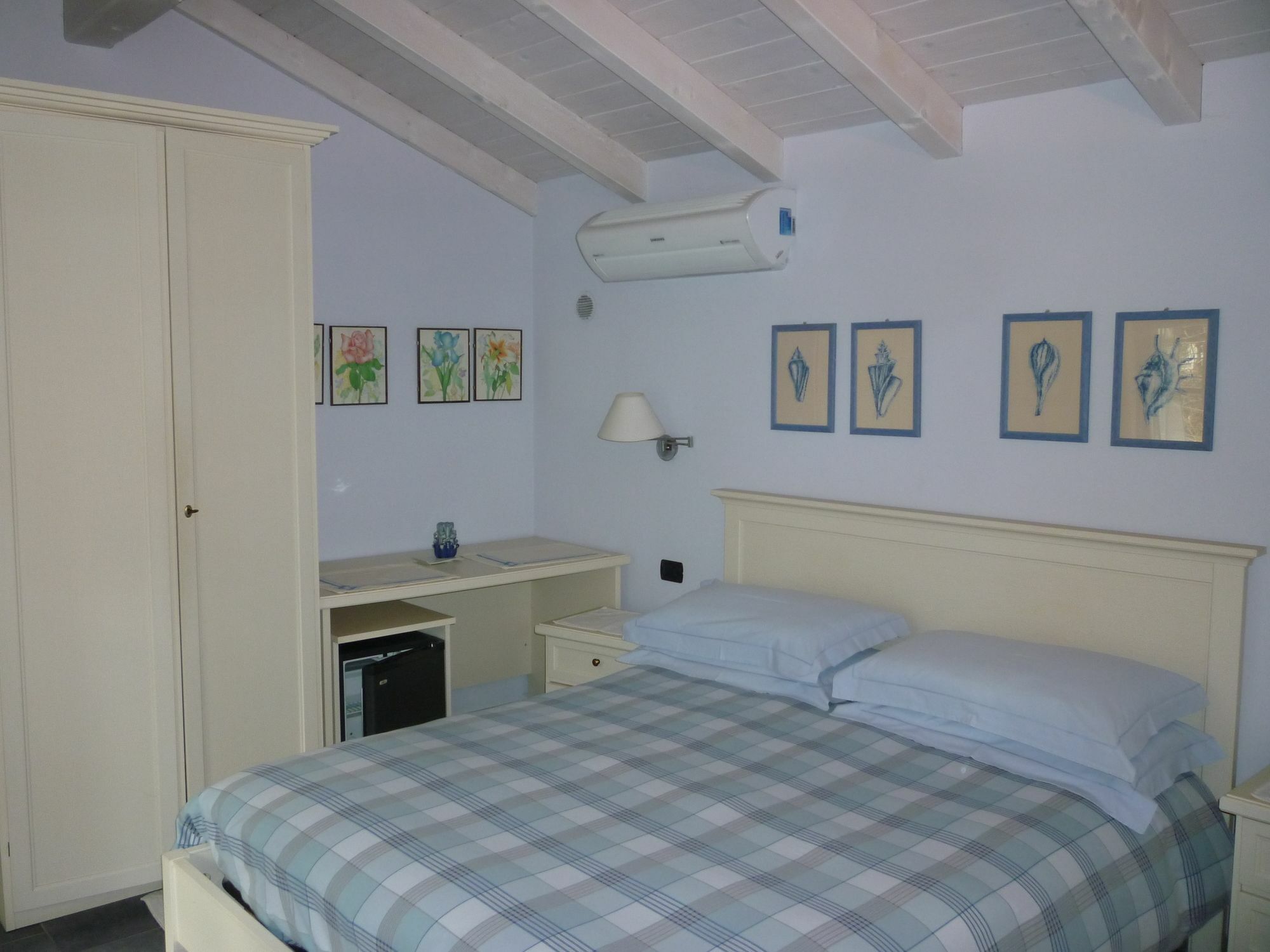 קנוביו B&B Villa Dei Pini מראה חיצוני תמונה